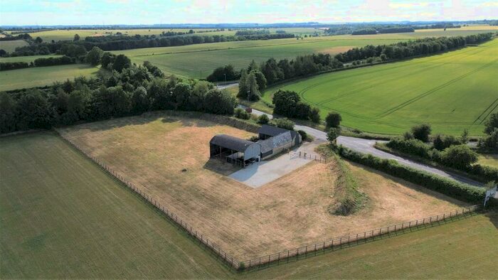 3 Bedroom Barn Conversion For Sale In Fosseway, Northleach, GL54