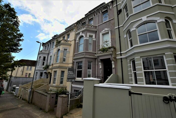 2 Bedroom Flat To Rent In Stockleigh Road, St. Leonards-On-Sea, TN38