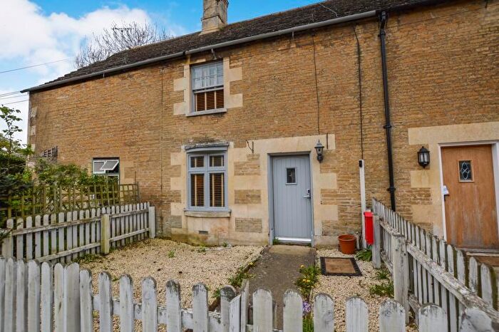 2 Bedroom Terraced House For Sale In Elton Road, Wansford, Peterborough, PE8