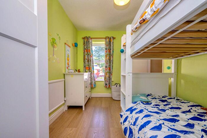 3 Bedroom Terraced House For Sale In Newport Road, Reading, RG1