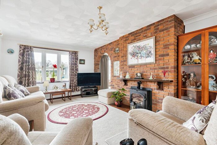 3 Bedroom Bungalow For Sale In Bellrope Lane, Wymondham, Norfolk, NR18