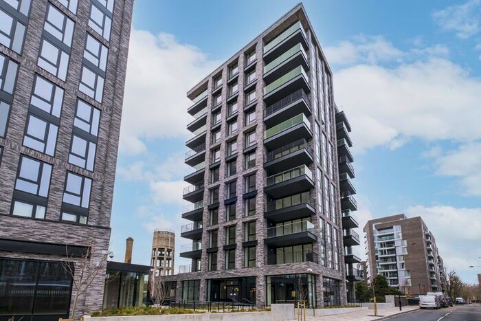 2 Bedroom Flat To Rent In Camley Street, London, N1C