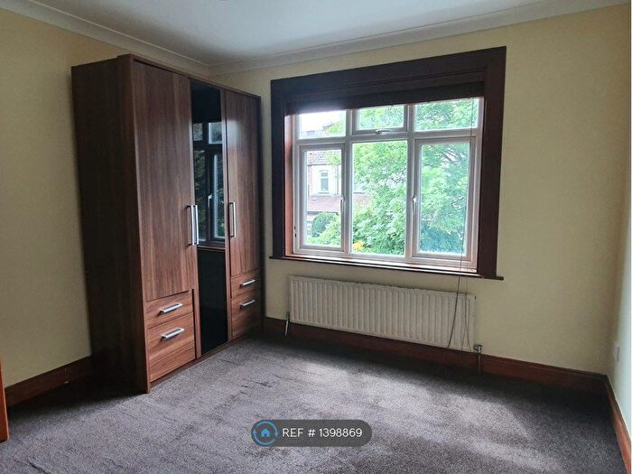 4 Bedroom Terraced House To Rent In Rosebank Avenue, Wembley, HA0