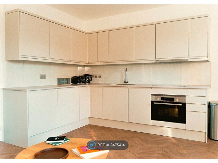 2 Bedroom Flat To Rent In Stoddart House, London, SW8