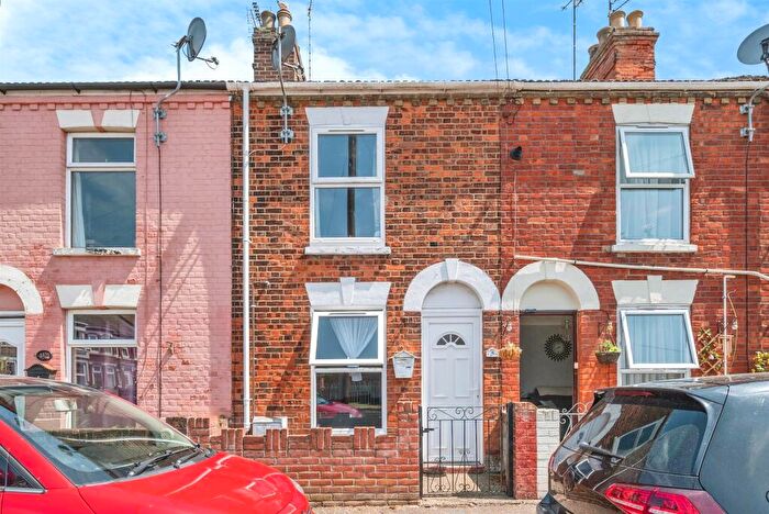 2 Bedroom Terraced House For Sale In West Road, Great Yarmouth, NR30