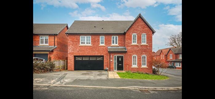 4 Bedroom Property To Rent In Damstead Park Avenue, Alfreton, DE55