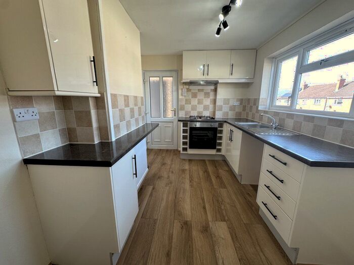 3 Bedroom Terraced House To Rent In Glosters Parade, New Inn, NP4