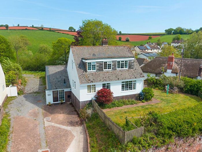 4 Bedroom Detached House For Sale In Gaters Gardens, Sandford, EX17