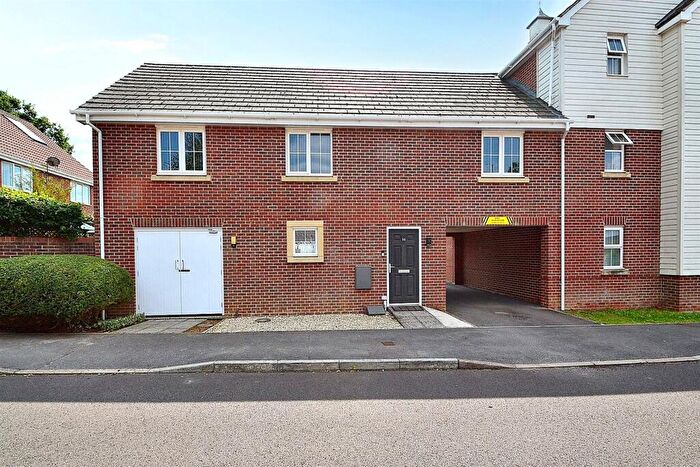 2 Bedroom End Of Terrace House For Sale In Four Marks, GU34