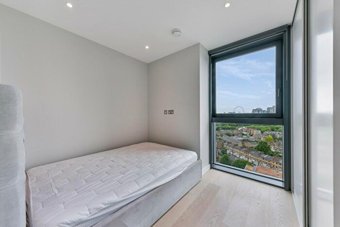 3 Bedroom Apartment To Rent In The Cut, London, SE1