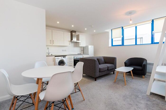 2 Bedroom Apartment To Rent In Artist St, Leeds, LS12