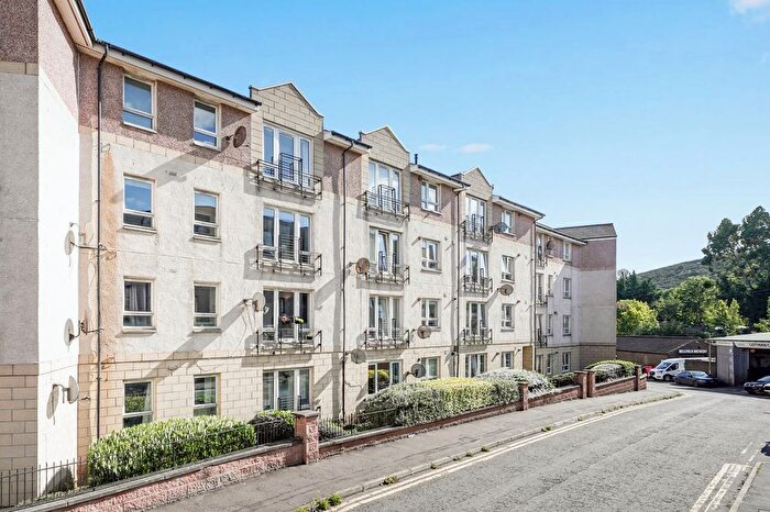 2 Bedroom Flat For Sale In / Whyte Place, Abbeyhill, Edinburgh, EH7