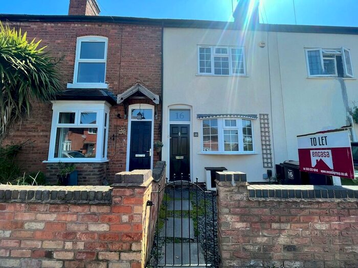 3 Bedroom Town House To Rent In Castle Lane, Solihull, West Midlands, B92
