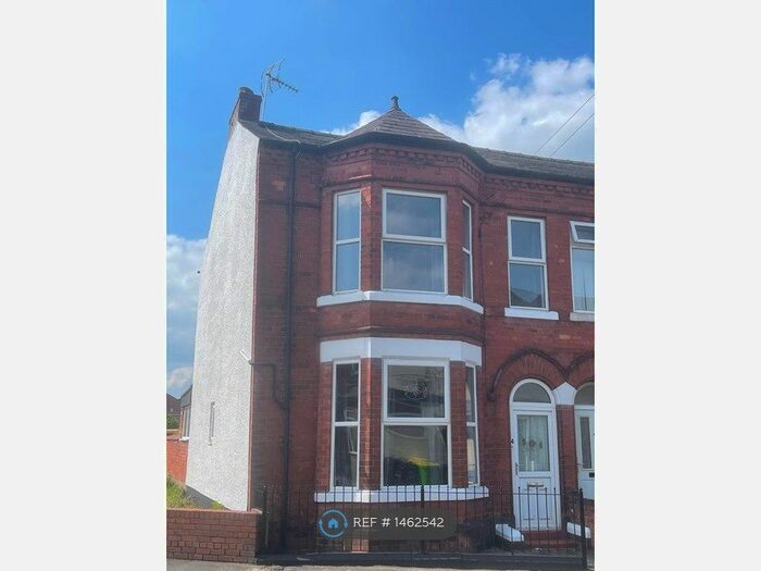 3 Bedroom Semi-Detached House To Rent In Victoria Road, Northwich, CW9