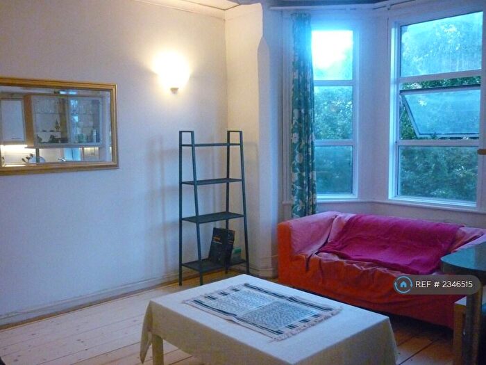 3 Bedroom Flat To Rent In Dongola Road, London, N17