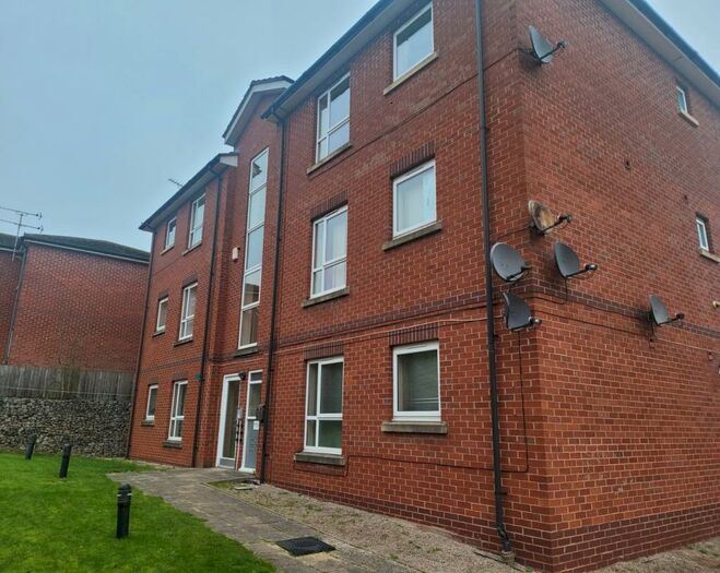 2 Bedroom Apartment To Rent In Hendon Rise, Nottingham, NG3