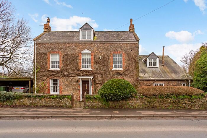 4 Bedroom Detached House For Sale In Sodbury Road, Wickwar, GL12