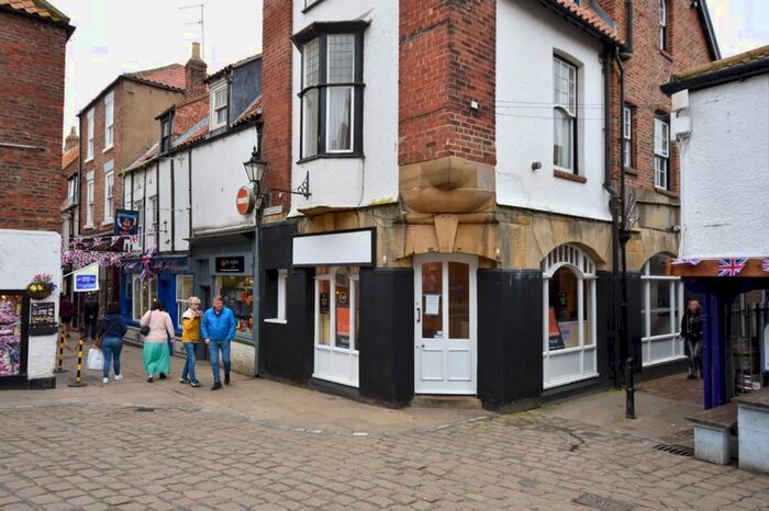 Terraced House To Rent In Market Place, Whitby, YO22