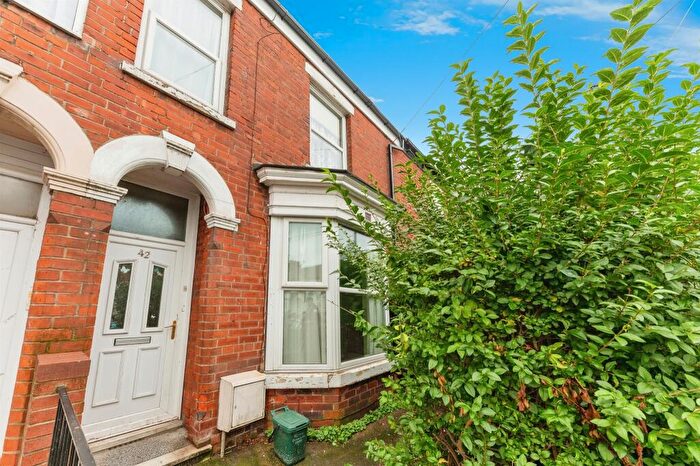 3 Bedroom Terraced House For Sale In Washington Street, Hull, HU5