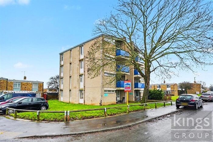 2 Bedroom Flat For Sale In Spinning Wheel Mead, Harlow, CM18