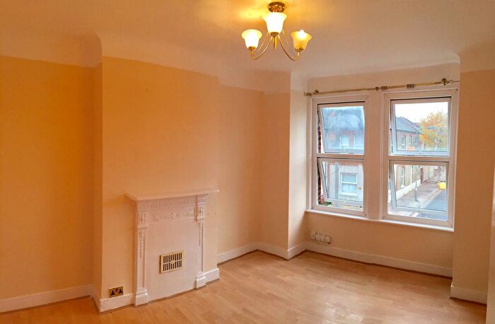 2 Bedroom Terraced House To Rent In Khartoum Road, London, SW17