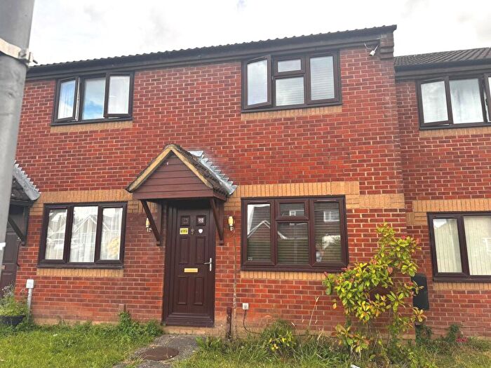2 Bedroom Terraced House For Sale In Warburton Close, Trowbridge, BA14