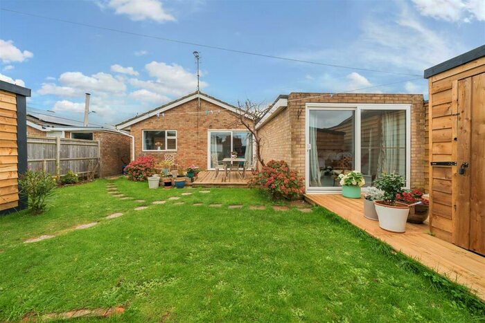 3 Bedroom Detached Bungalow To Rent In Keymer Avenue, Peacehaven, BN10