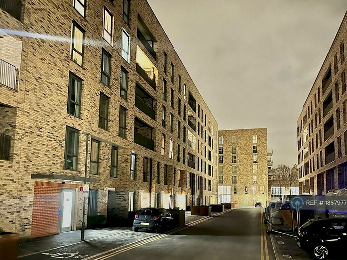 2 Bedroom Flat To Rent In Mahindra Way, London, E6