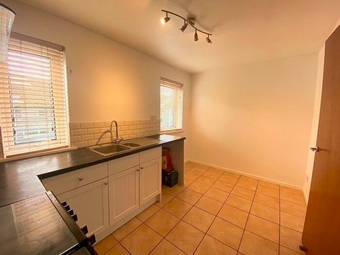 1 Bedroom Flat To Rent In Vauxhall Street, Plymouth, PL4