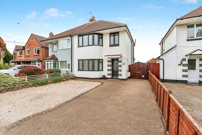 3 Bedroom Semi-Detached House For Sale In Salisbury Road, Totton, Southampton, Hampshire, SO40