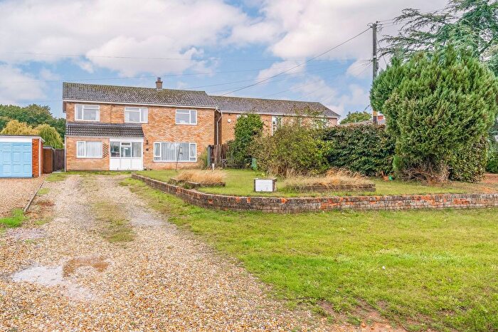 5 Bedroom Detached House For Sale In Church Road, Griston, IP25