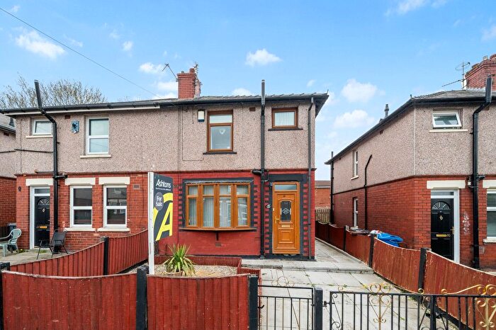 3 Bedroom Semi Detached House For Sale In Kingsley Street, Leigh, WN7