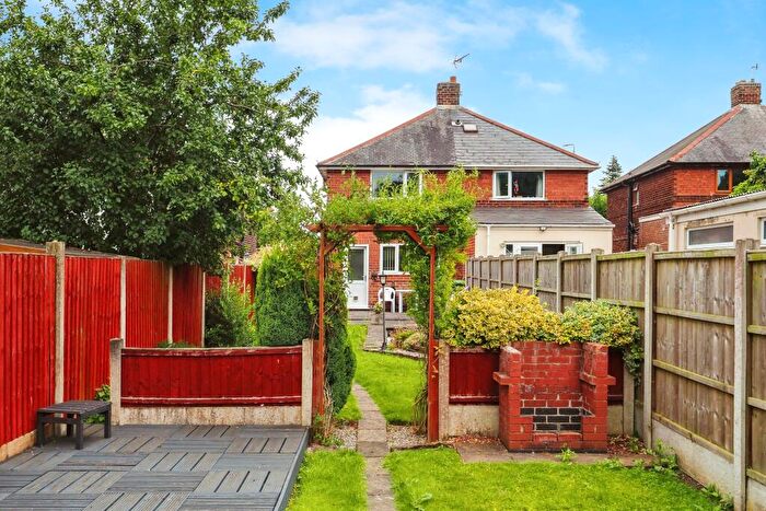 2 Bedroom Semi-Detached House For Sale In Nottingham Road, Hucknall, Nottingham, Nottinghamshire, NG15