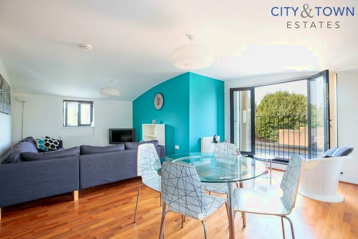 3 Bedroom Penthouse To Rent In Camilla Road, London, SE16