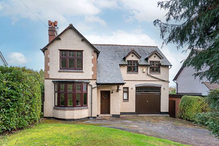 4 Bedroom Detached House For Sale In Barnt Green Road, Cofton Hackett, B45