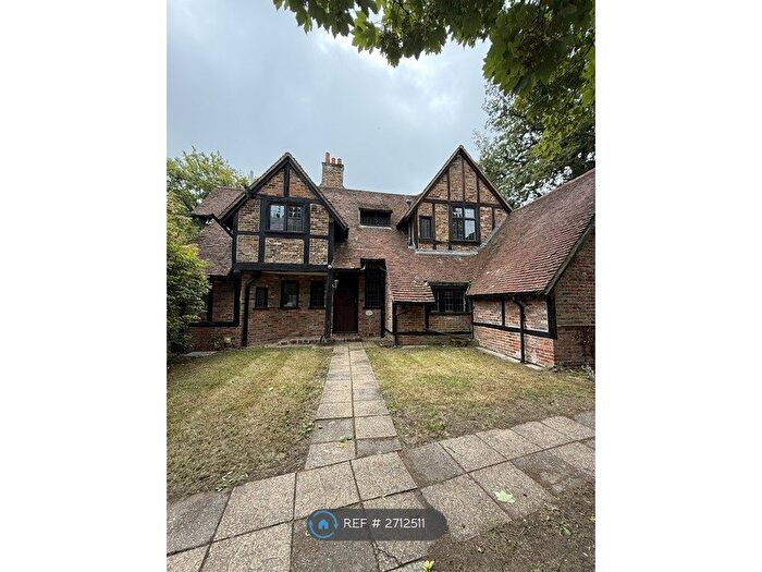 4 Bedroom Detached House To Rent In Esher Place Avenue, Esher, KT10