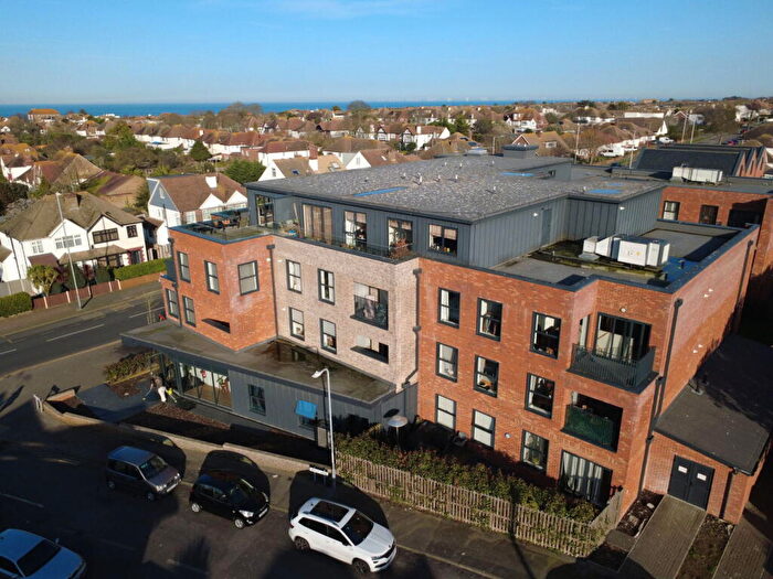 2 Bedroom Flat For Sale In Northdown Road, Margate, CT9