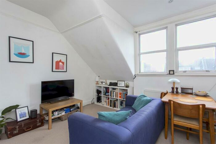 1 Bedroom Flat To Rent In Ferrestone Road, Crouch End, N8