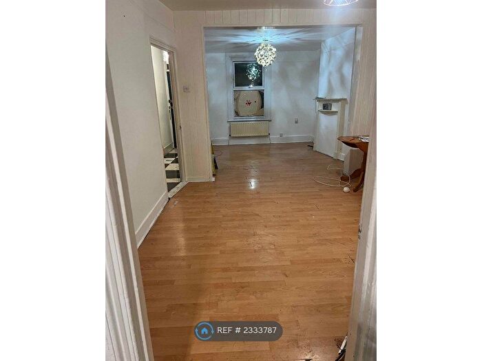 3 Bedroom Terraced House To Rent In Victoria Street, Gillingham, ME7