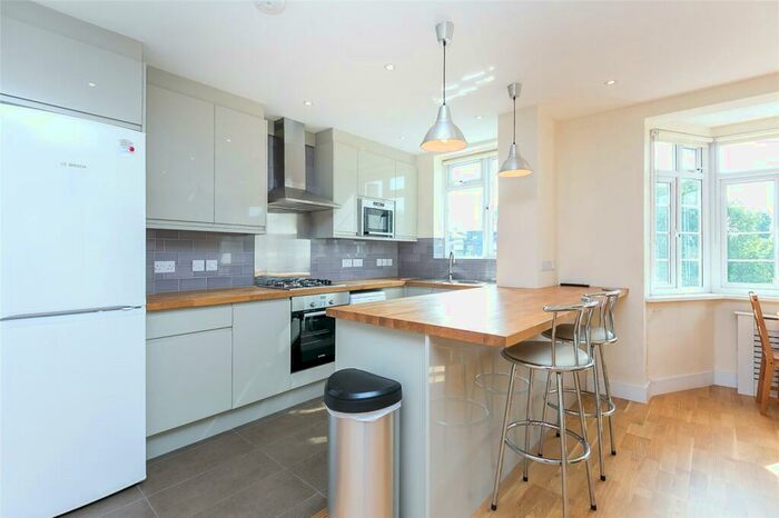 2 Bedroom Flat To Rent In Greville Hall, Greville Place, NW6
