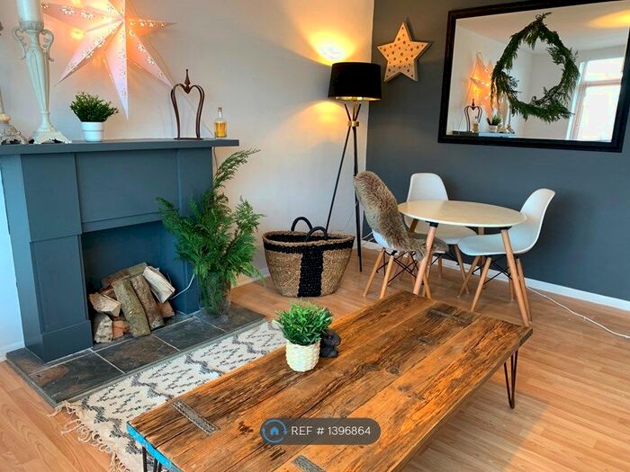 1 Bedroom Flat To Rent In St Stephens Close, Canterbury, CT2