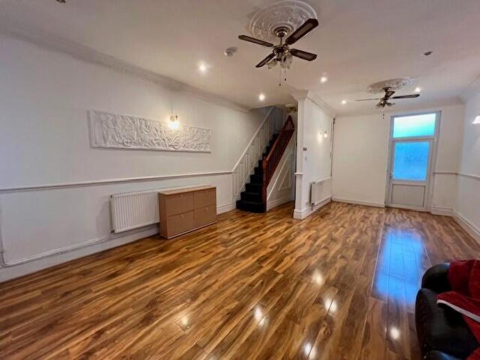 3 Bedroom House To Rent In Craddock Street, Riverside, Cardiff, CF11