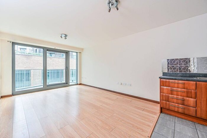 1 Bedroom Flat To Rent In Orbis Wharf, Bridges Court Road, Battersea, London, SW11