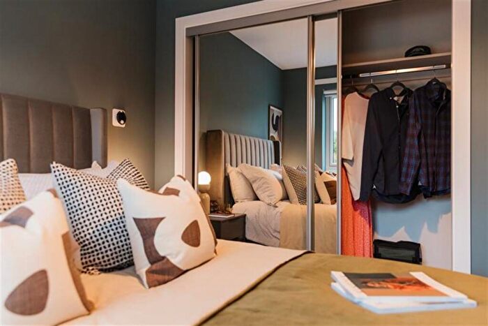 3 Bedroom Semi-Detached House To Rent In Casa, Vista Park Glasgow, G33