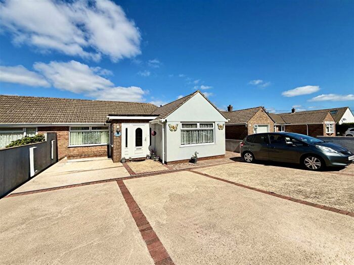 3 Bedroom Bungalow For Sale In Lakes Road, Brixham, TQ5
