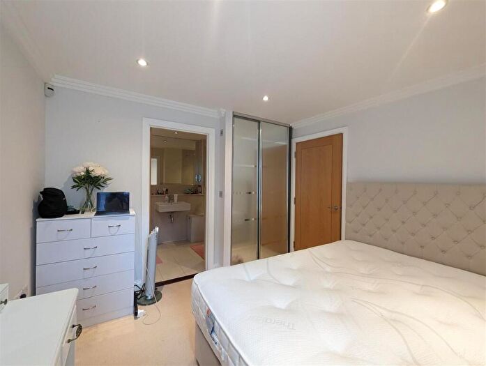 2 Bedroom Apartment To Rent In Bessborough Road, Poole, BH13