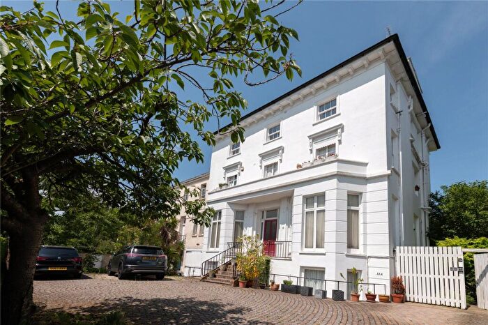 3 Bedroom Apartment For Sale In Millfield Lane, London, N6