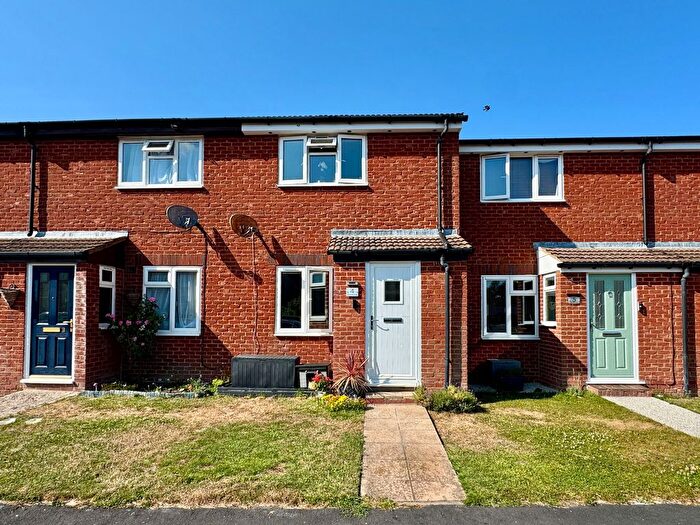 2 Bedroom Terraced House For Sale In Columbia Way, Grove, OX12