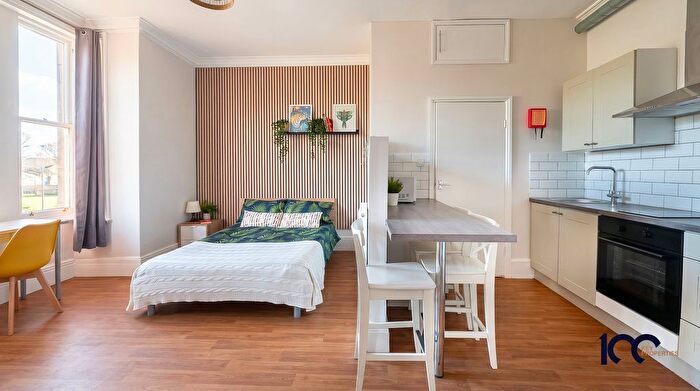 Studio To Rent In Lower Addiscombe Road, Croydon, CR0