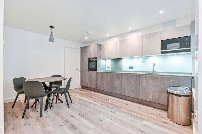 1 Bedroom Flat To Rent In Fortess Road, Kentish Town, NW5